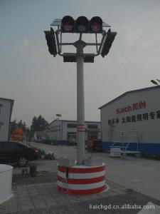 中心崗式太陽能交通信號燈 綠色交通的未來之光